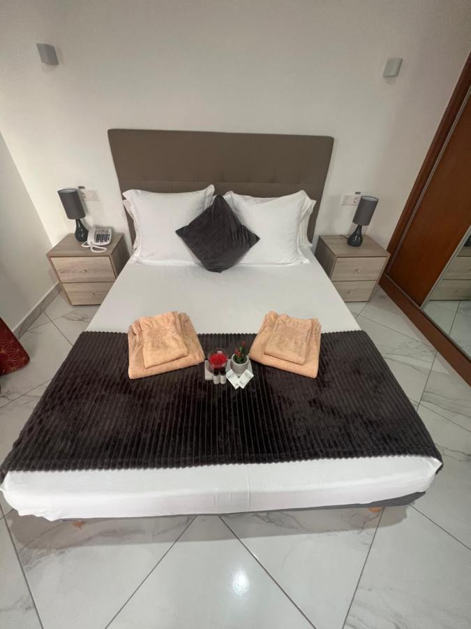 Hotel Residencial Santo Amaro Tarrafal  Zewnętrze zdjęcie