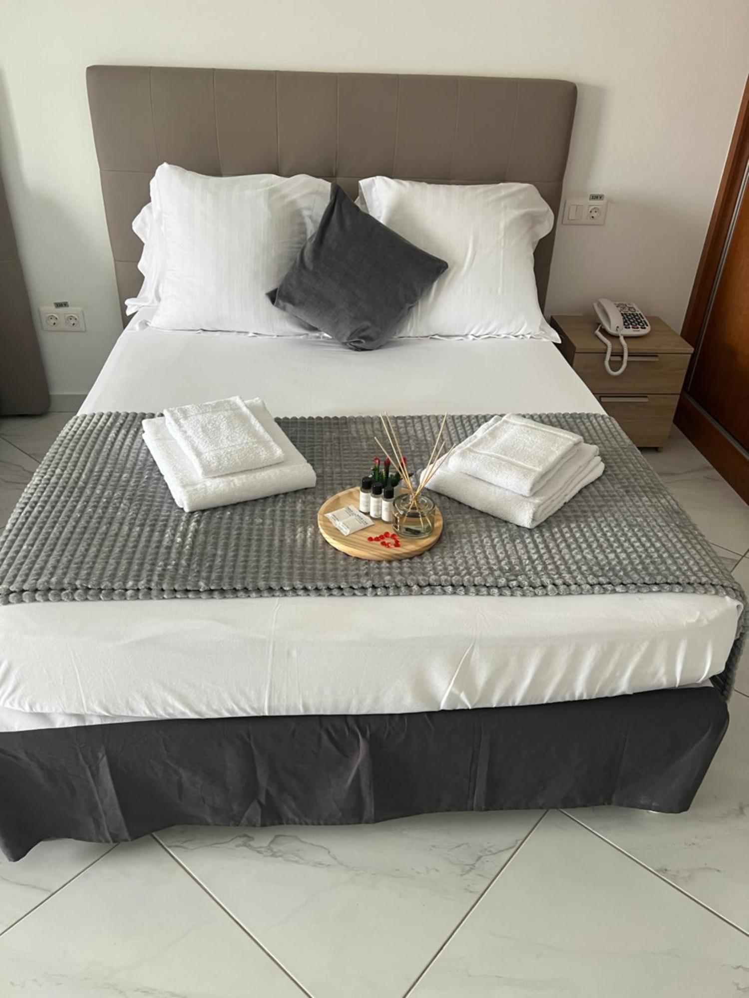 Hotel Residencial Santo Amaro Tarrafal  Zewnętrze zdjęcie